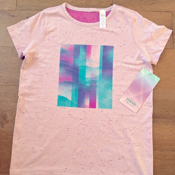 Ivivva tee - Picture 1 of 2